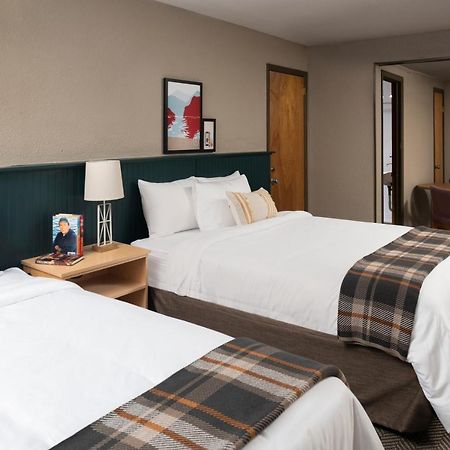 Roaring Brook Ranch Resort Лейк Джордж Екстериор снимка