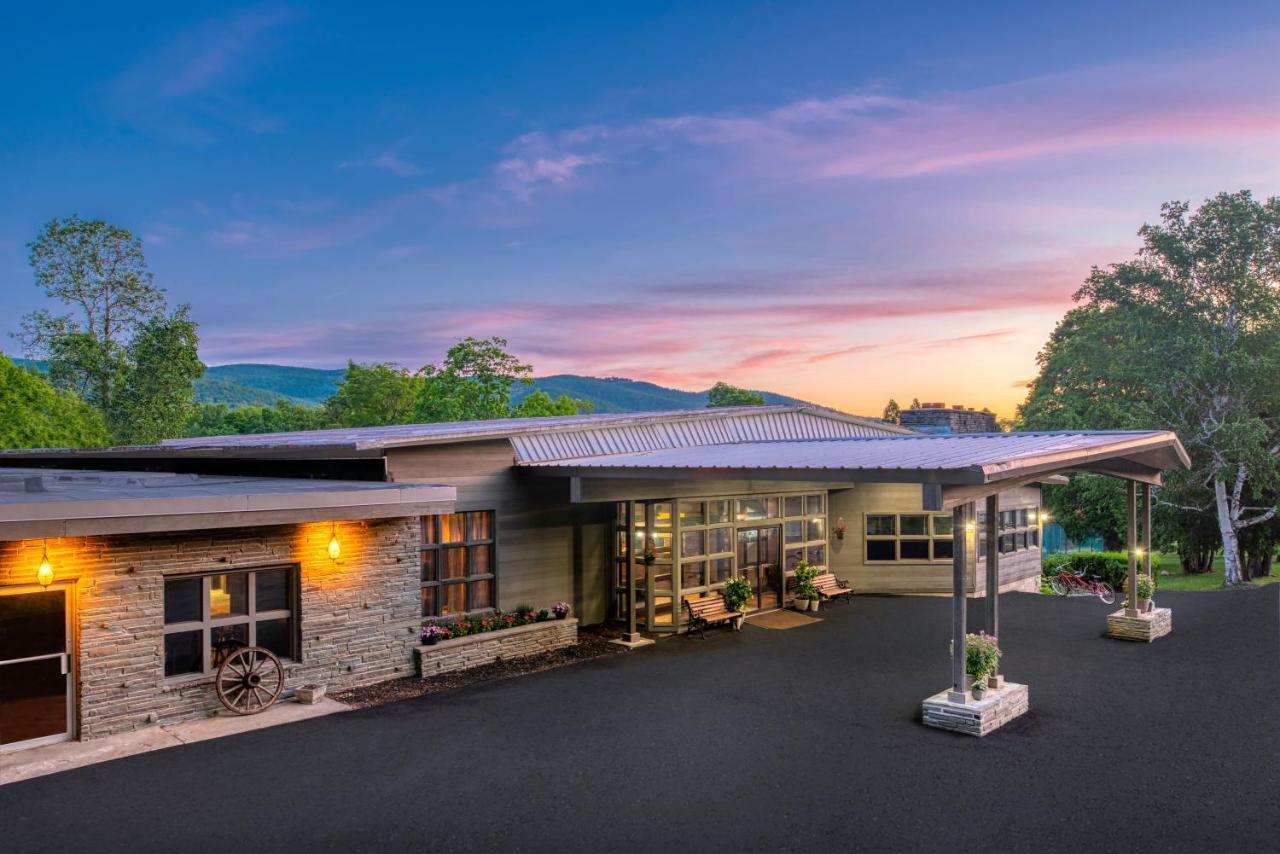 Roaring Brook Ranch Resort Лейк Джордж Екстериор снимка