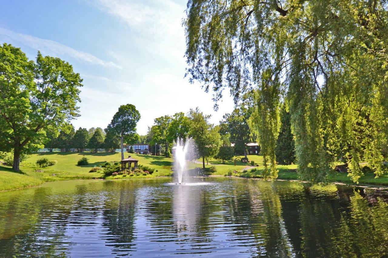Roaring Brook Ranch Resort Лейк Джордж Екстериор снимка