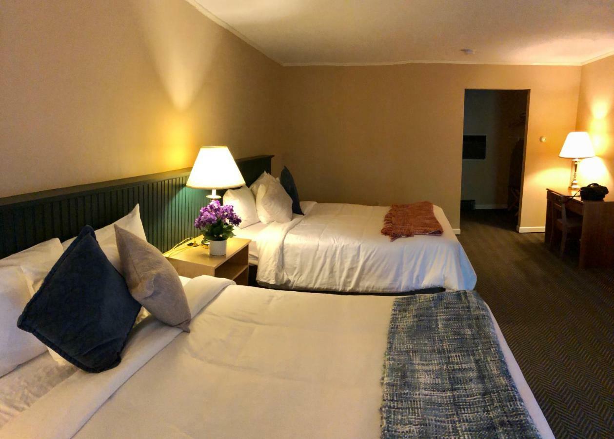Roaring Brook Ranch Resort Лейк Джордж Екстериор снимка